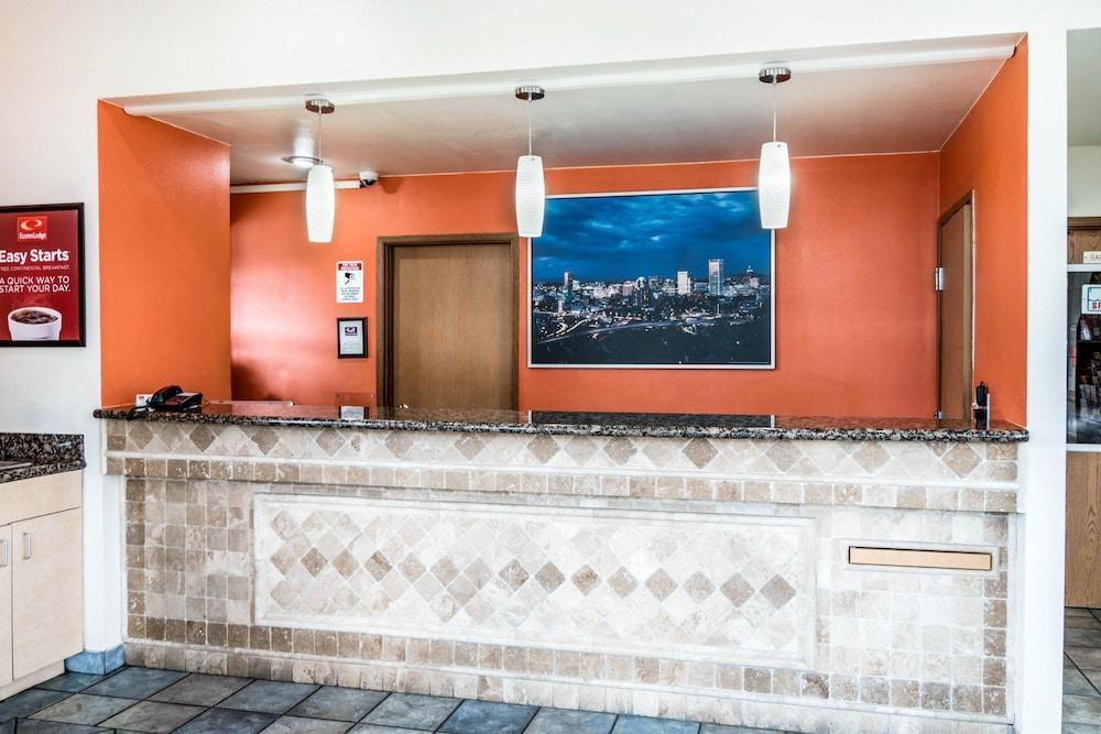 Econo Lodge Portland Airport Zewnętrze zdjęcie
