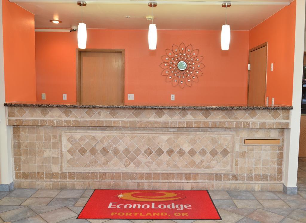 Econo Lodge Portland Airport Zewnętrze zdjęcie