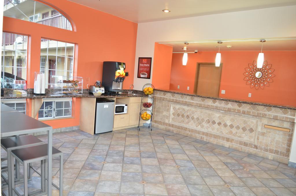 Econo Lodge Portland Airport Zewnętrze zdjęcie