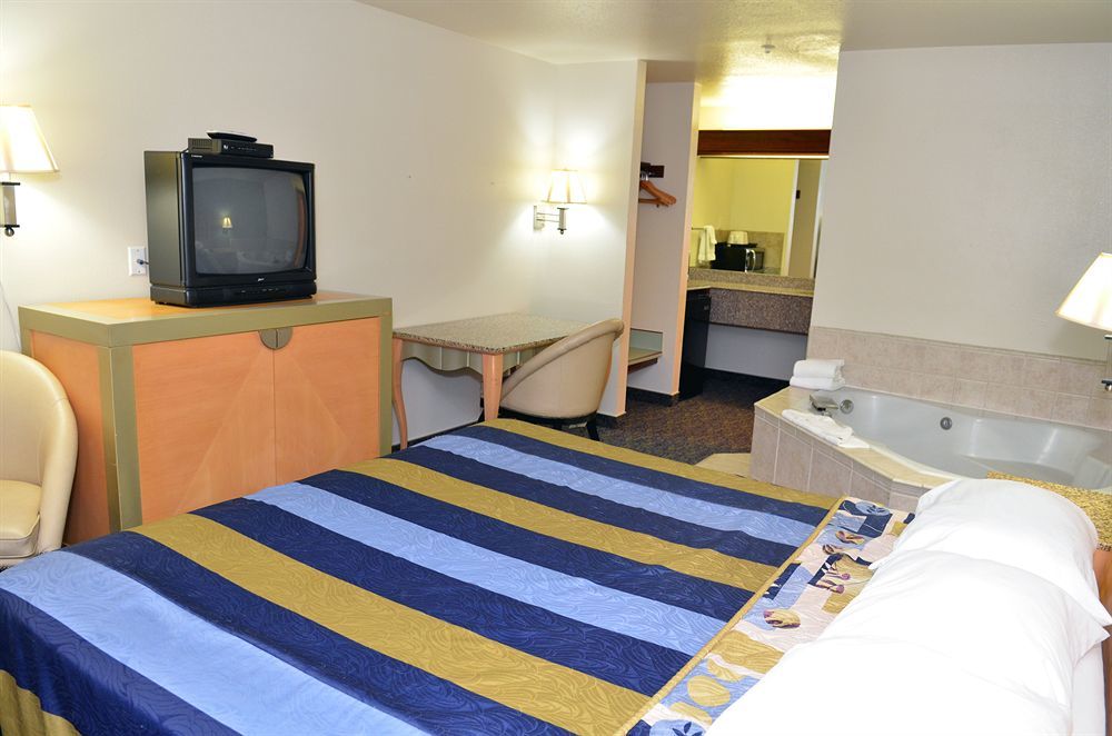 Econo Lodge Portland Airport Zewnętrze zdjęcie
